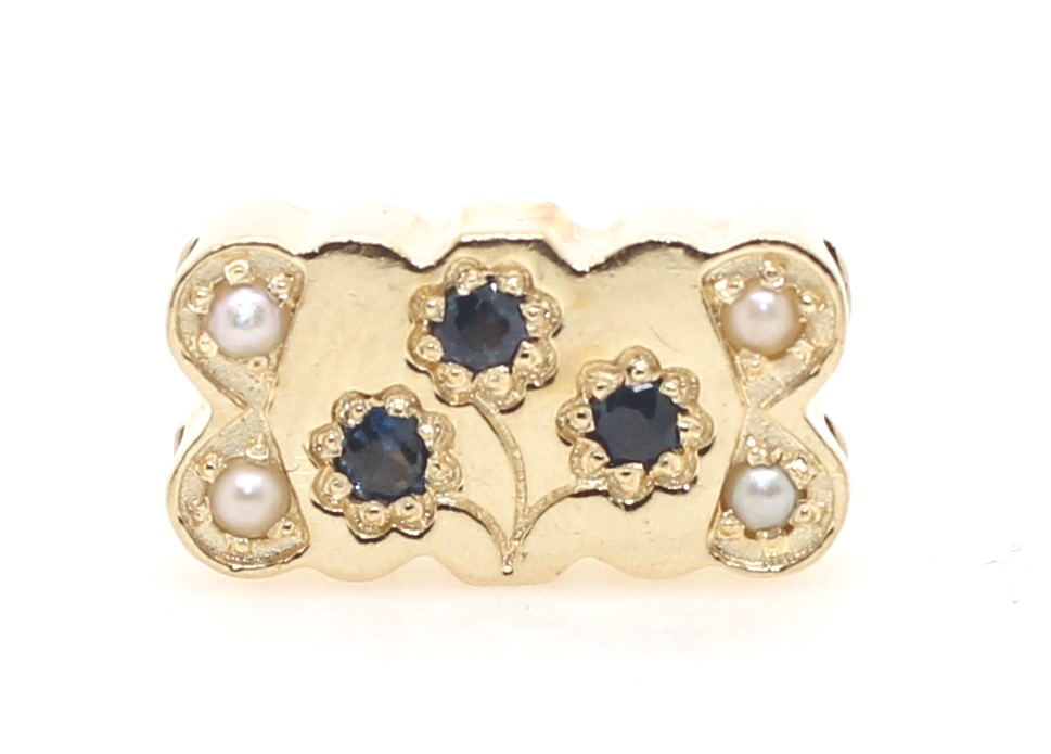 https://www.bsa-images.com/levyjewelers_2018/images/SAPH PRL SLIDE 2.JPG